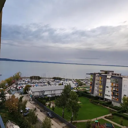 Cadetlux * Siófok